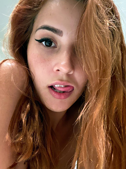 Welcome to Tenerife - Agatha Vega Loves Taking Selfies of Herself